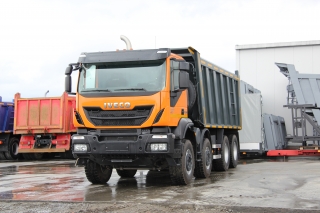самосвал IVECO-AMT AD 8х4